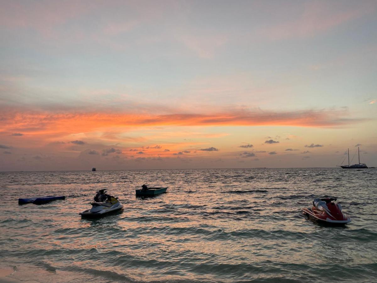 Lagoona Sunset Maafushi Extérieur photo